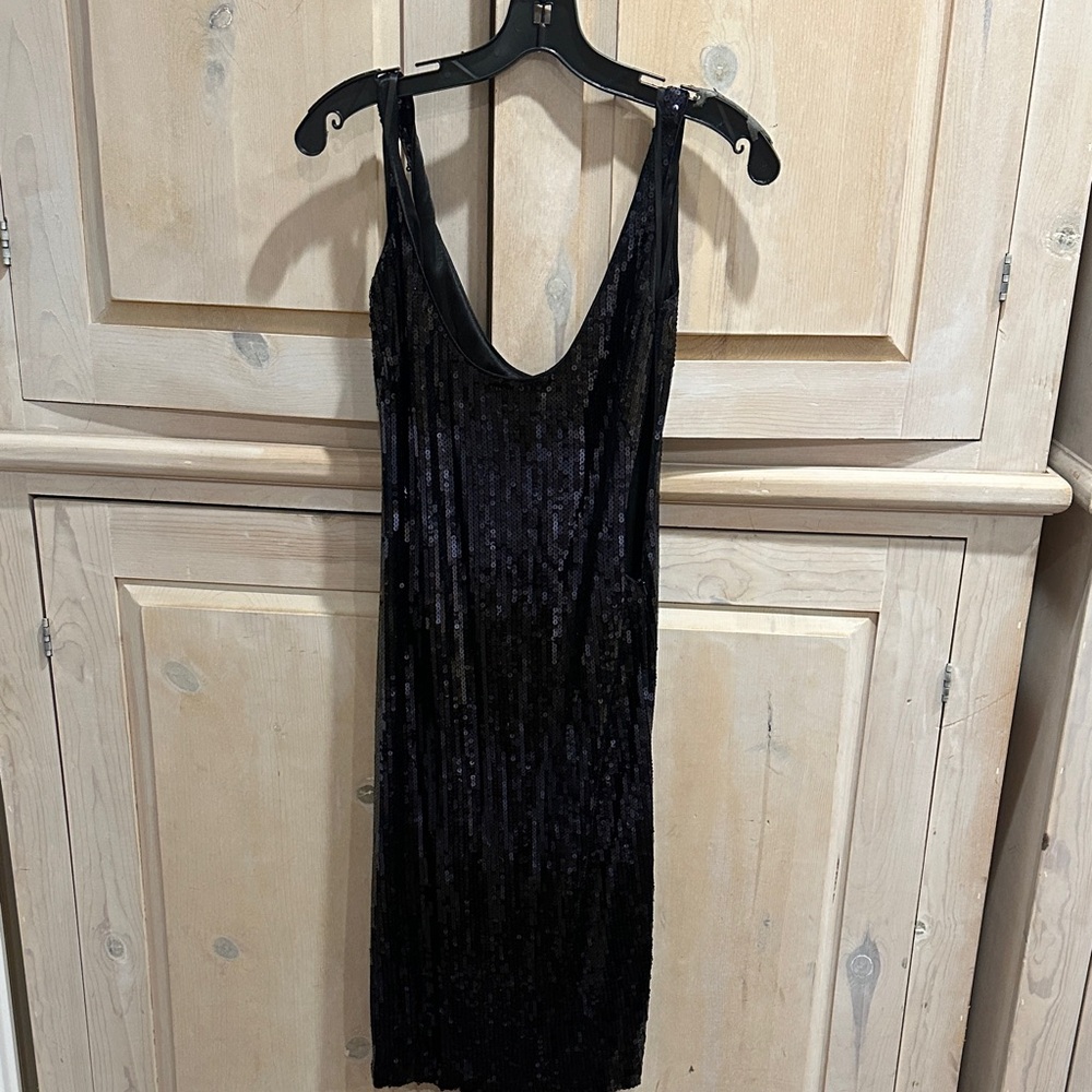 Chic Black Sequin Backless Dress
